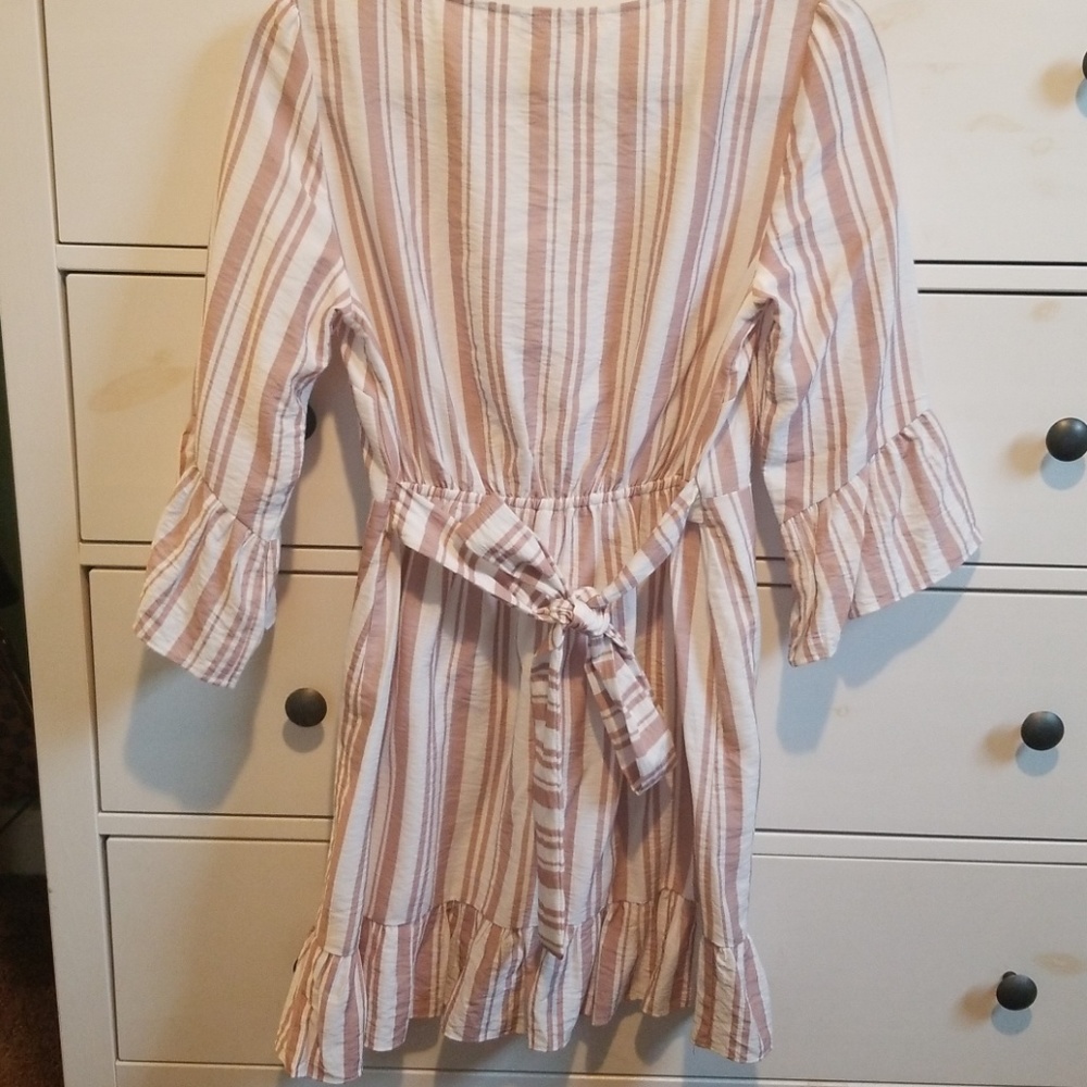 Dress - Picture 5 of 5